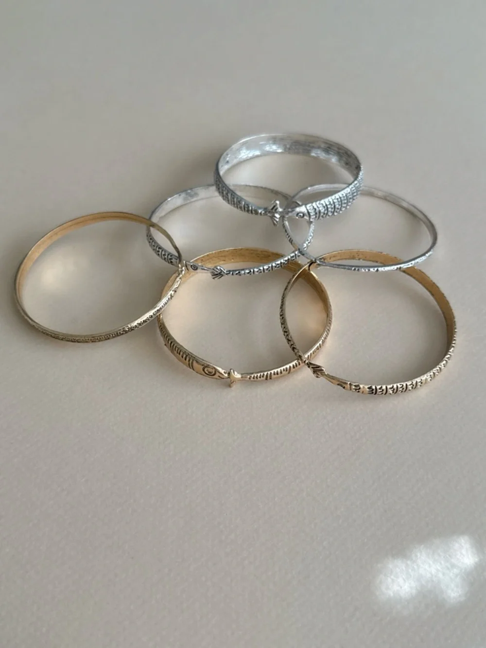 Fish Motif Bangle Set N2132 - Picture 6 of 9